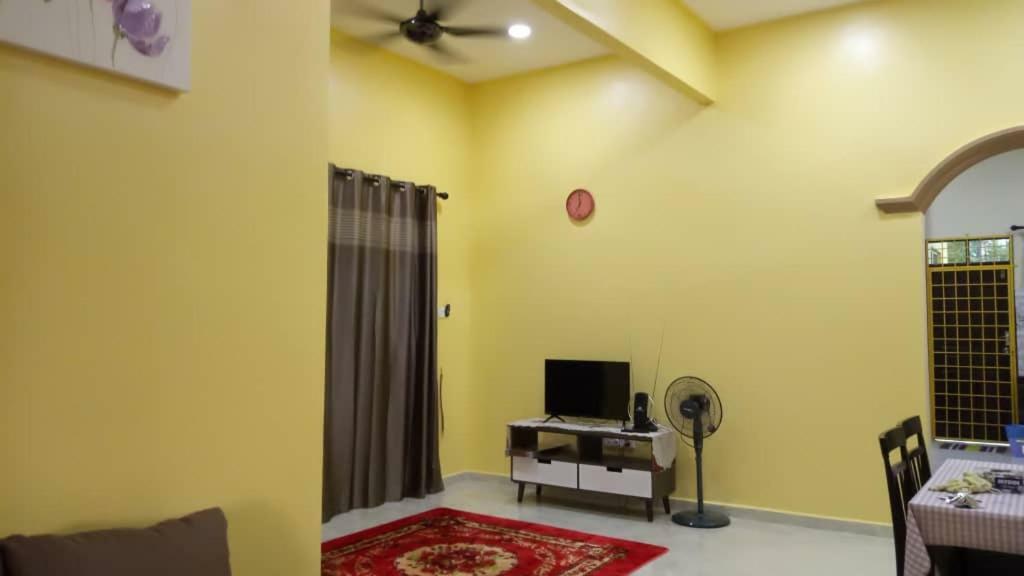 קואלה טרנגאנו Homestay Talina מראה חיצוני תמונה