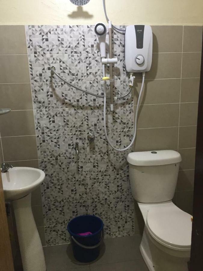 קואלה טרנגאנו Homestay Talina מראה חיצוני תמונה